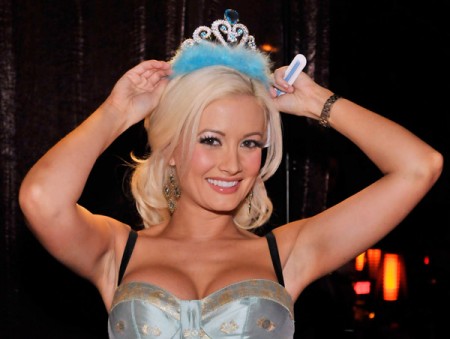 Holly Madison si mysl�, �e je Barbie