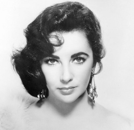 Zomrela Elizabeth Taylor (1932 � 2011)