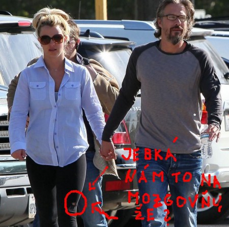 Britney Spears � Derav�