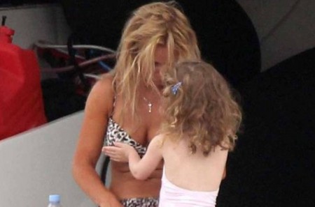 Geri Halliwell vm d omaka svoje vnady