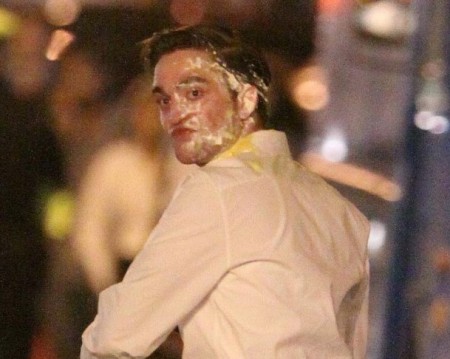 Pterodaktyl nie�o vypustil na hlavu Roba Patiz�na