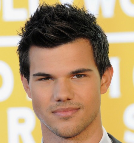 Taylor Lautner: Sexi v��ik na piatok