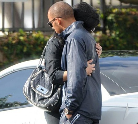 Ako Lewis Hamilton hrdosť vo vreckách teplákov hľadal