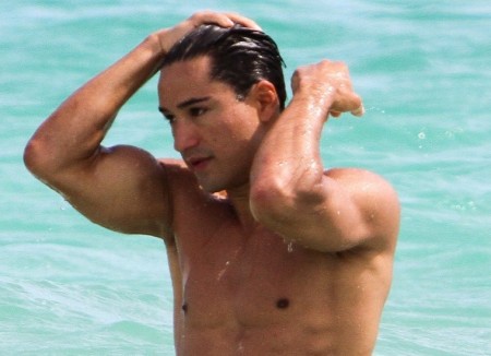 Mario Lopez, uk� svaly!