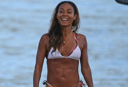 Jada Pinkett Smith je chlapisko v bikin�ch