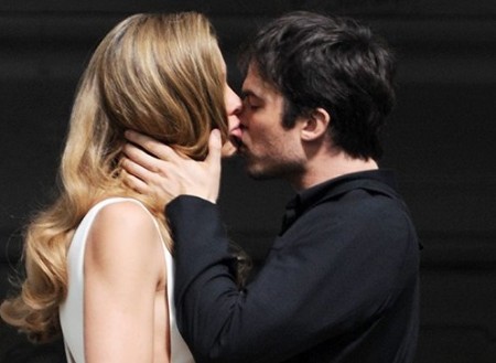 Ian Somerhalder je ochotný otorinolaringológ