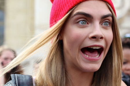 Cara Delevingne here�kou