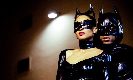 Catwoman a Batman oslavuj�