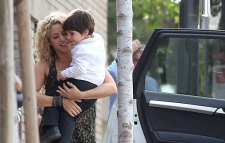 Feliz Shakira