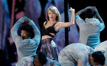 Taylor Swift má problém