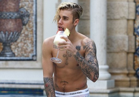 Justin nevie, �o s peniazmi