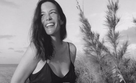 Liv Tyler op navtvi bocian