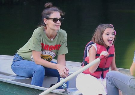Vysmiata Suri Cruise
