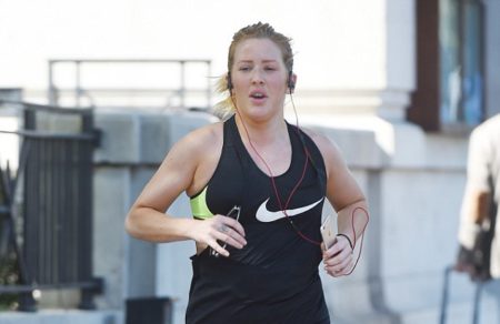 Ellie si d�va do tela