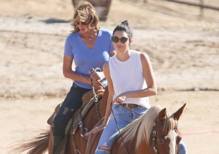 Otec s dc�rou na ko�och