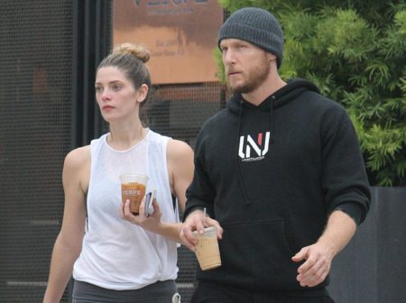 Ashley Greene d�va do tela frajer Hilary Duff