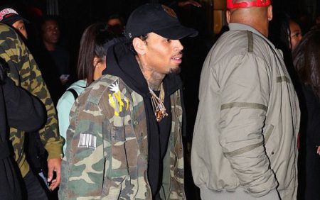 Chris Brown a Rihanna v nočnom klube