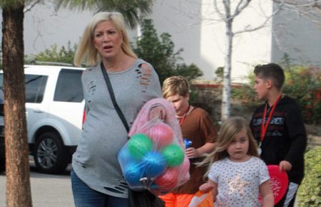 Tori Spelling sa zväčšuje