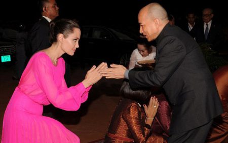 Angelina sa zbl�znila