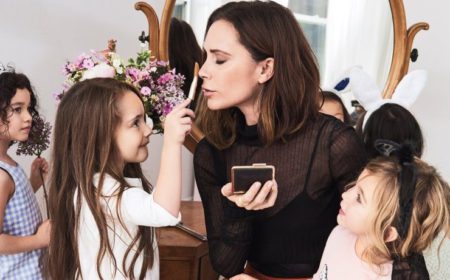 Victoria Beckham a kŕdeľ detí