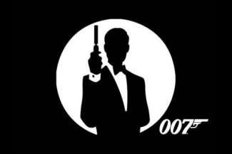 Nov� James Bond