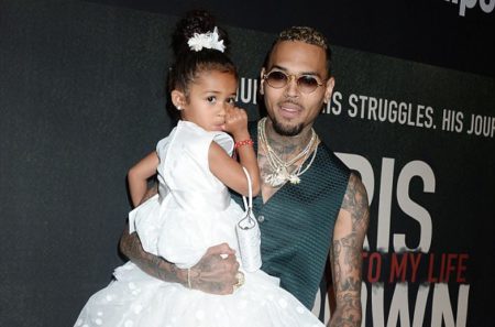 Vzorný otec Chris Brown