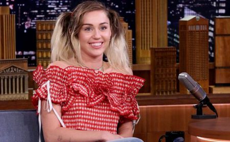 Miley prezradila, pre�o sekla s tr�vou