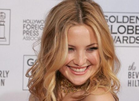 Holohlav� Kate na rande