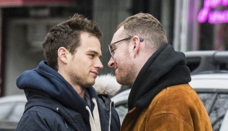 Valent�n sa bl�i