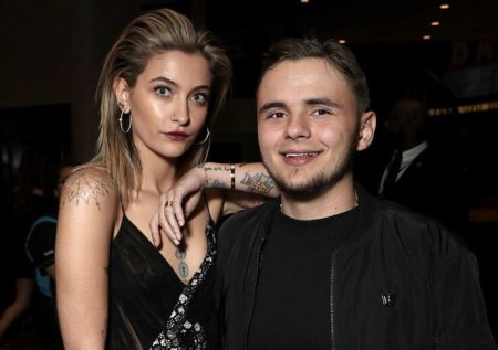 Jacksonovci na premi�re