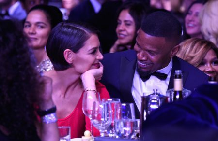 Naivn� Katie Holmes