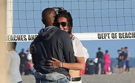 Tancovanie na pl�i