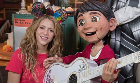 Shakira v Disneylande