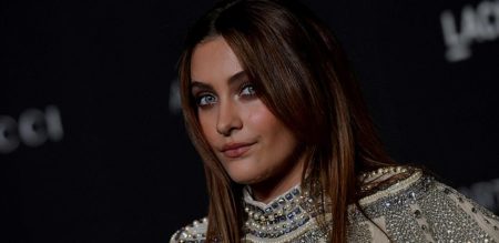 Paris sa pok�sila o samovra�du