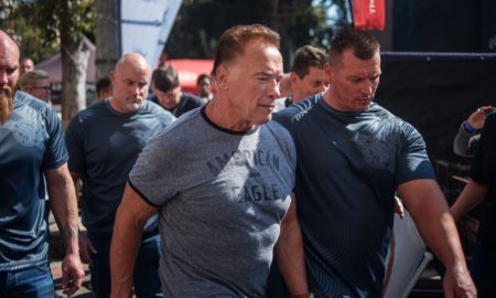 Schwarzenegger dostal naklada�ku