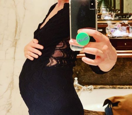 Ktor� 43-ro�n� here�ka je tehotn�?