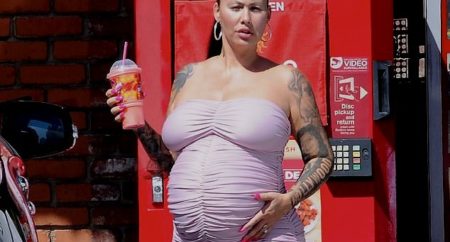 Tehotensk� m�da pod�a Amber Rose