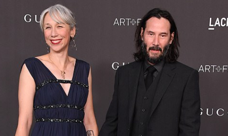 Keanu Reeves m� priate�ku.