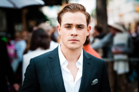 V�etko najlep�ie Dacre Montgomery!
